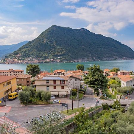 Lake Iseo Panorama Сульцано Екстер'єр фото